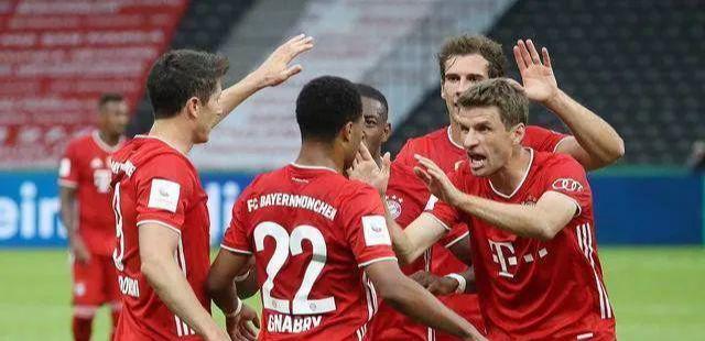 连续三年出局！吉罗纳国王杯再遭下级队伍淘汰，米歇尔三将首秀难挡噩运