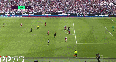 英媒：赖斯、萨利巴、特罗萨德均缺席合练，能否参加欧冠成疑